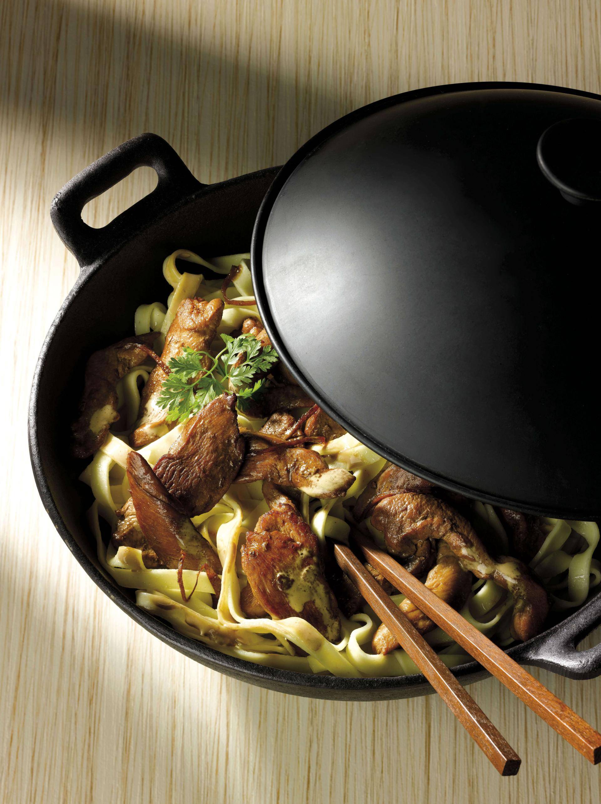 Kipfiletblokjes met aromatische espresso - Recepten undefined | Krups